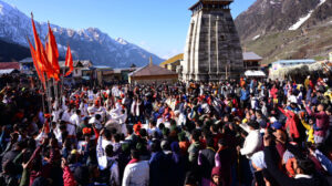 How to Manage Long Queues at Kedarnath and Badrinath Temples?